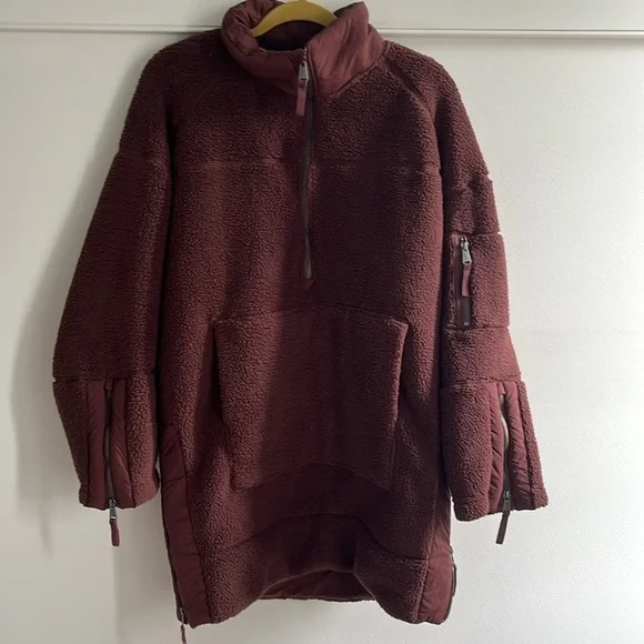 Free People Viewpoint Midi Fleece Size Medium NWT - Picture 12 of 16